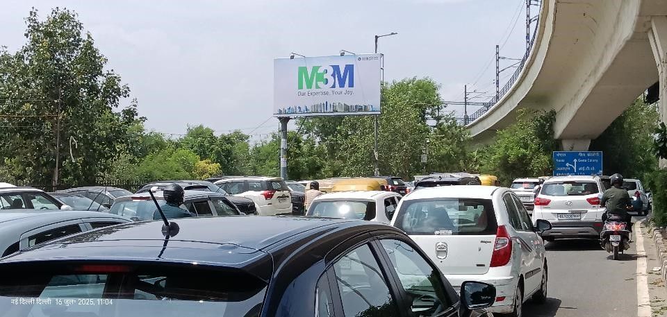 Laxmi Nagar Outer Ring Road Hoarding